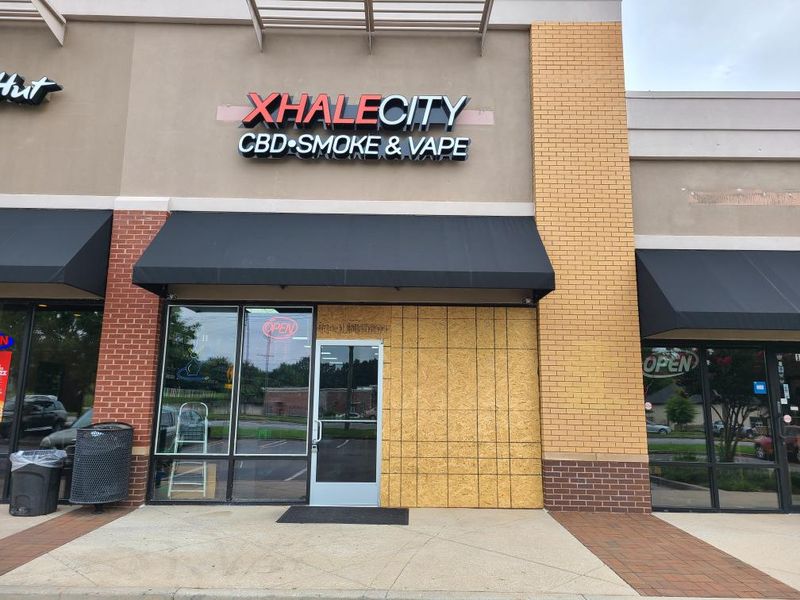 Xhale City - East West Connector - Smoke, Vape & CBD Store